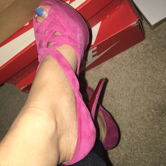 Christian louboutin heels - Picture 6 of 8